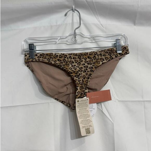 PQ Swim Basic Leopard Print Bikini Bottom Sz L NWT - Picture 2 of 11